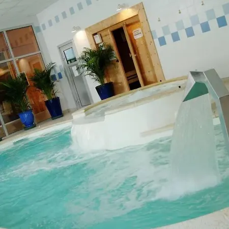 Holiday home Chalet Dans Proche Ocean, Bias Mimizan *