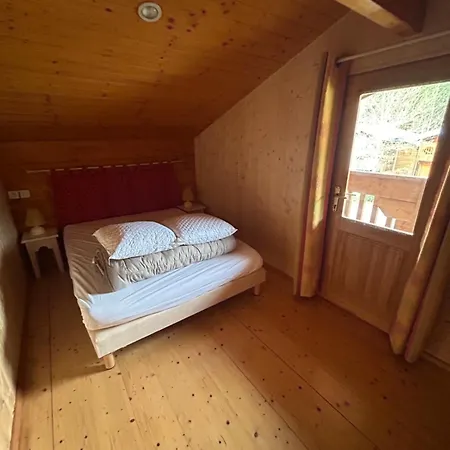 Holiday home Chalet Dans Proche Ocean, Bias Mimizan