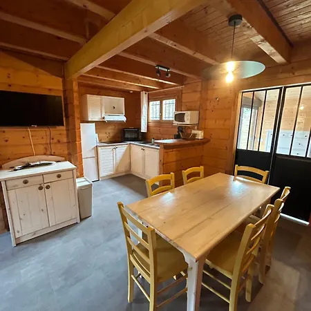 Holiday home Chalet Dans Proche Ocean, Bias Mimizan *